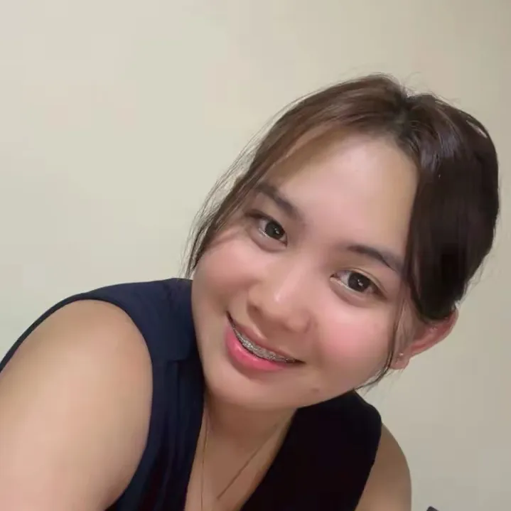 @momrena_ph