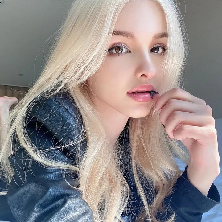 @karimovaelina