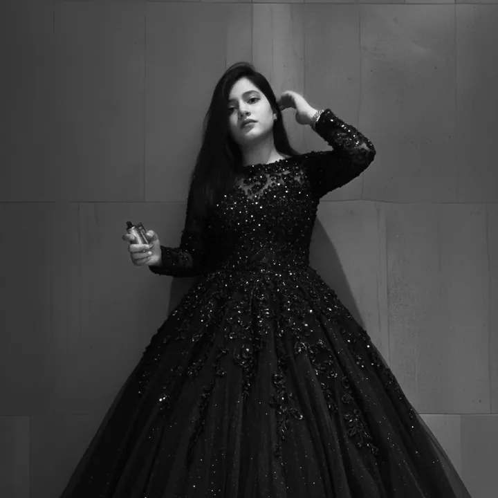 @monalisa_mehek