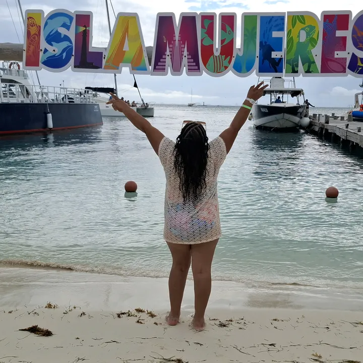 @lauratachi
