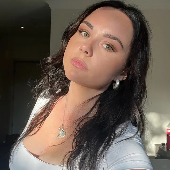 @maddieburtonnn