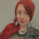 @heyitsezzie