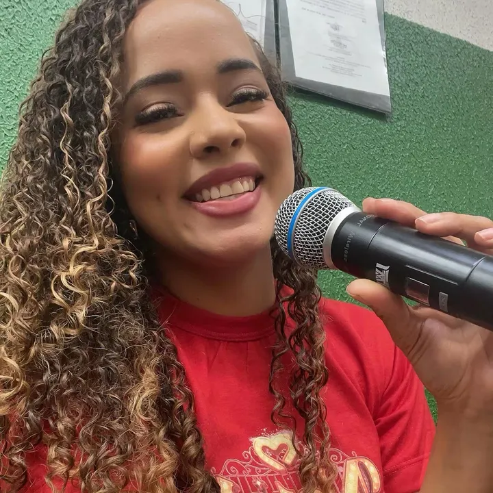 @monicasantooos24