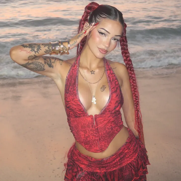 @thaynapontess