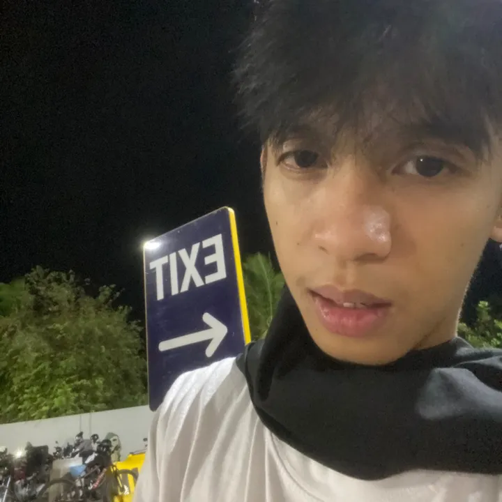 @alxndrbldzjr