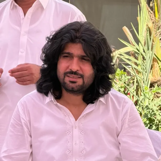 @zeeshan__rokhri