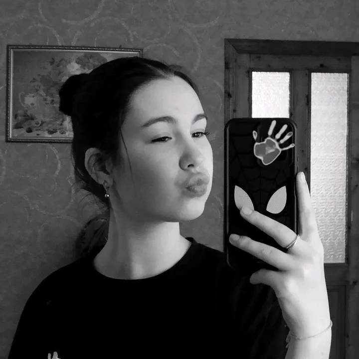 @vqanne.r_