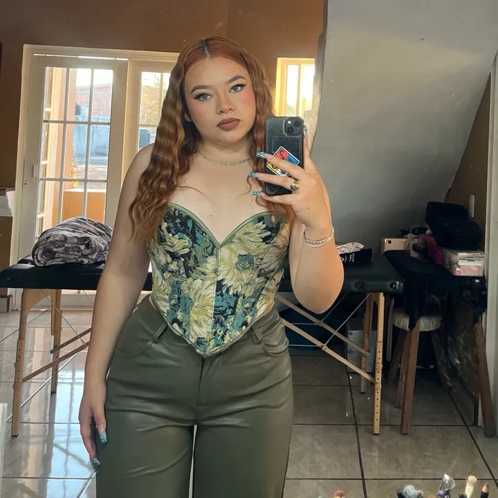 vale_ramirez441