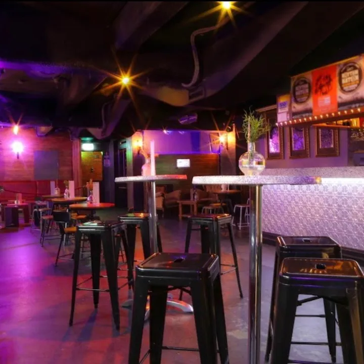 @chaise.lounge3