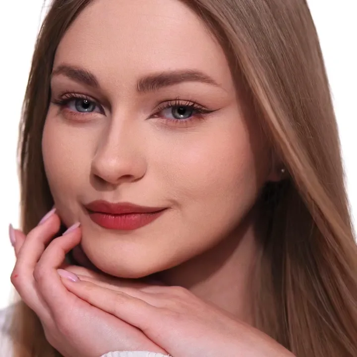 elina.gelazova