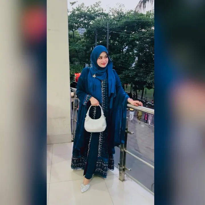 dimplequeenriva