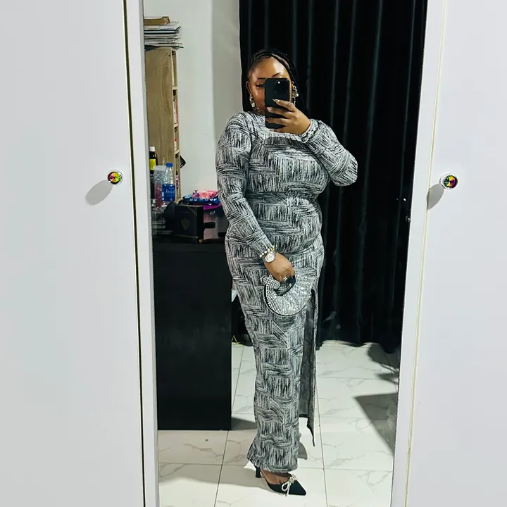 @a_gifttobehold