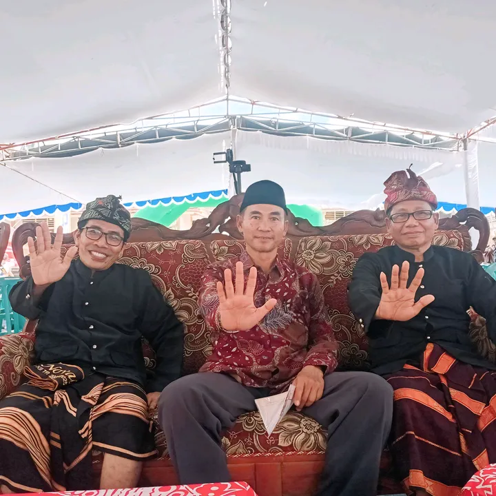 @smp.negeri.5.masbagik