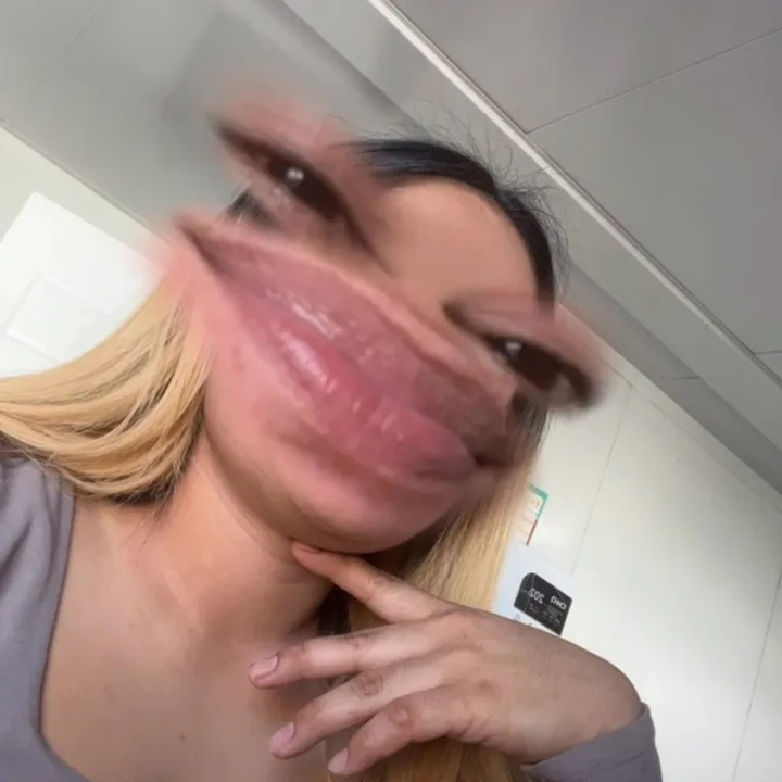 @christinafesolai2