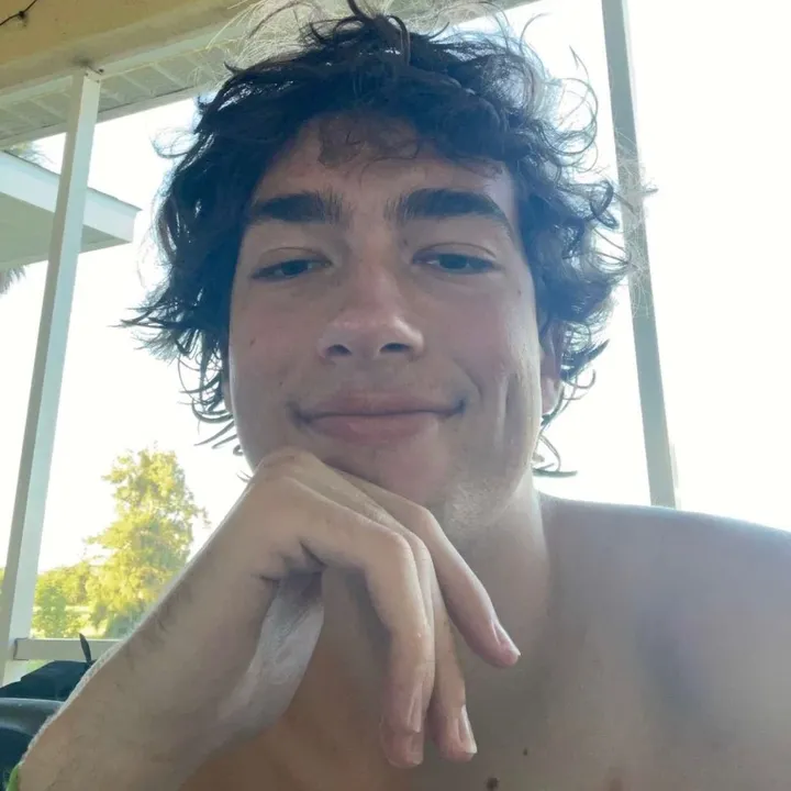 @baylen.levine.hq