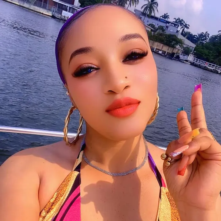 queenchichi__