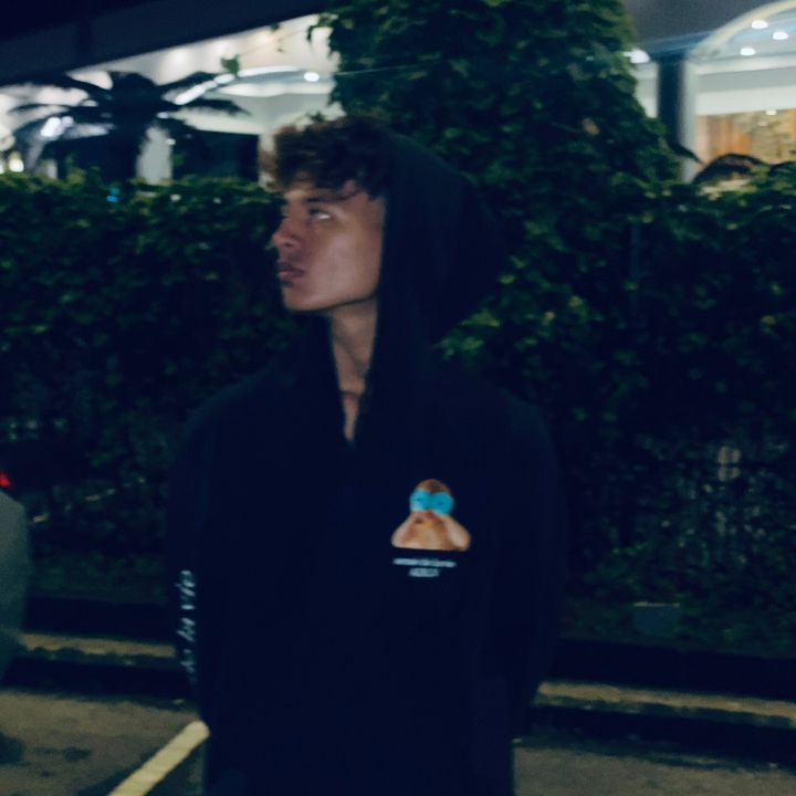 𝑨𝒁🦦 - original sound