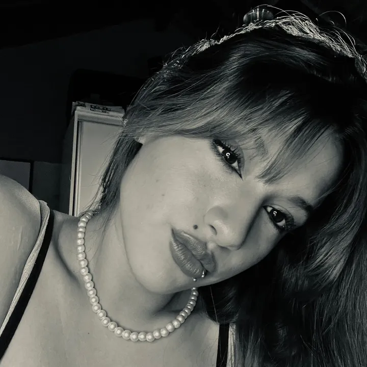 vvickyalejandra