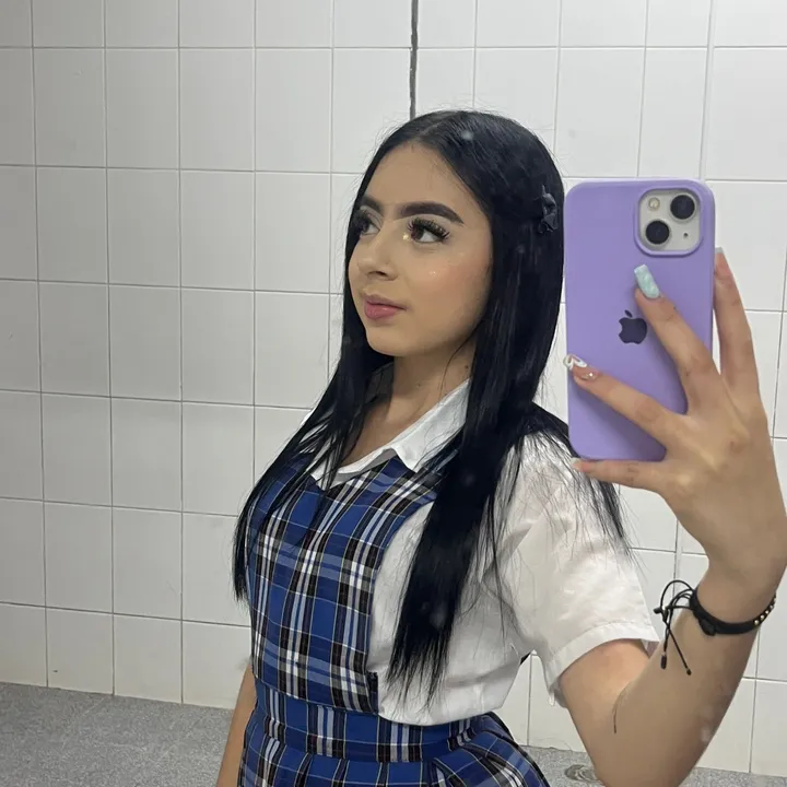 rojas.isabellaaa
