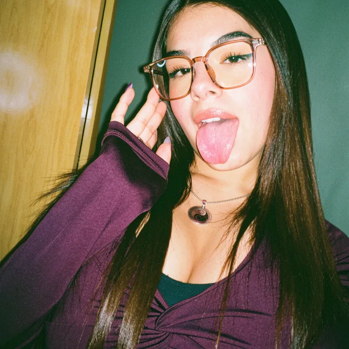 @candelaromann111