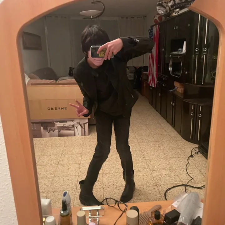@childofart111