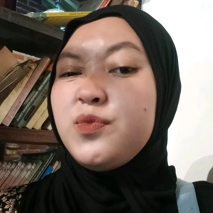 @putriii.sal_