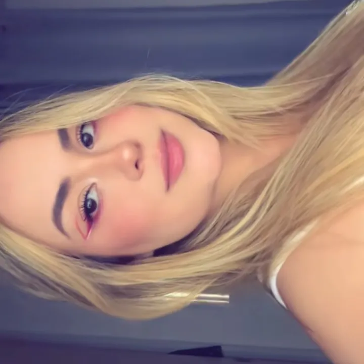 @nathaliagmiranda