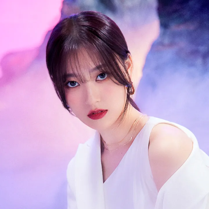 orbittheworld_loona