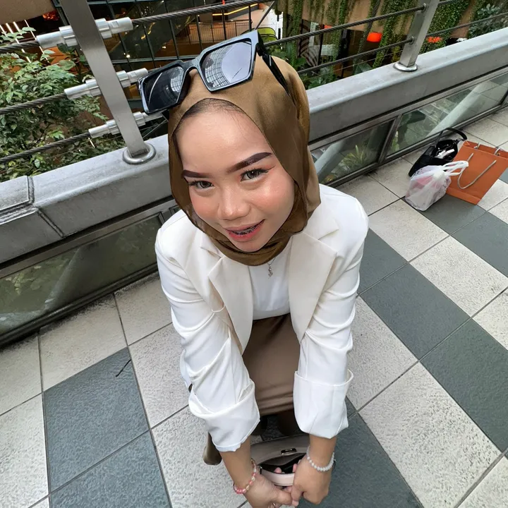 @alyadniaaaa2