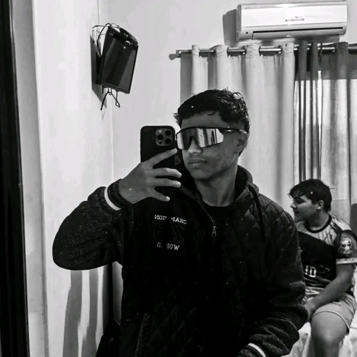 @castro_renato_