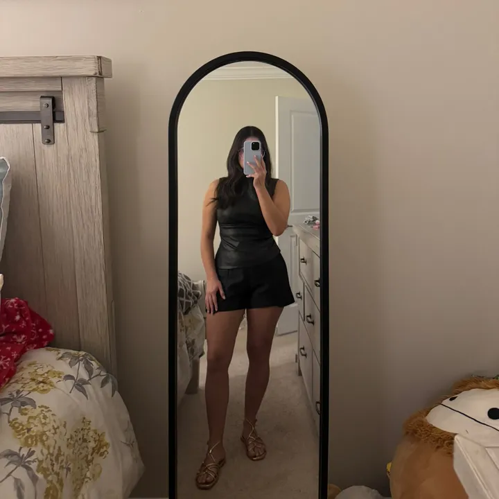 @nicolemedinaff