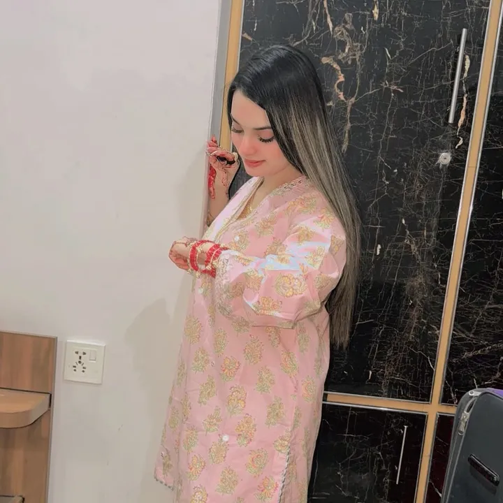 @kinzaakhan94