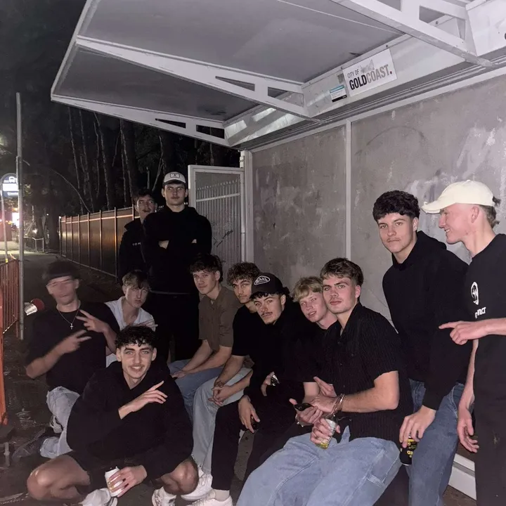 @ytb7821