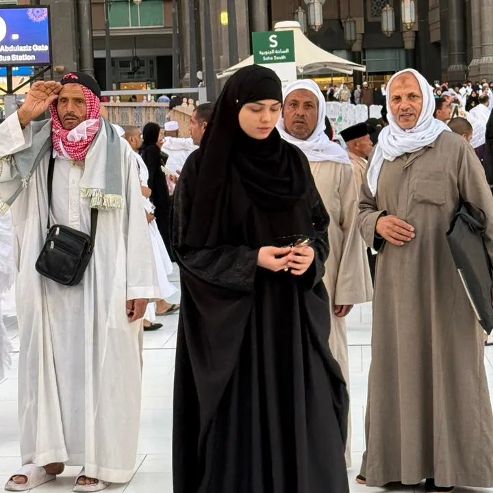 sanaabbasi7868