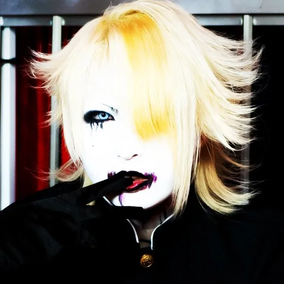 hide__serika__