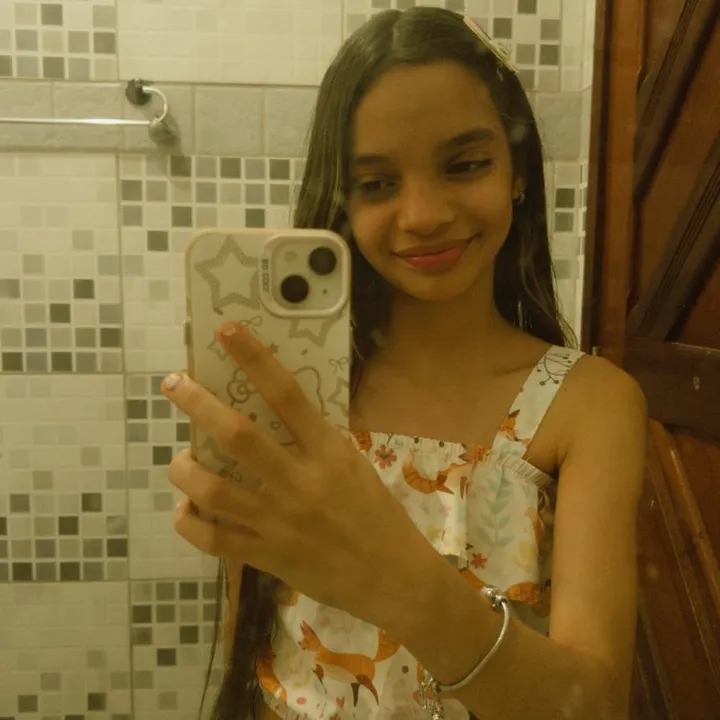 @liviaefabiana10