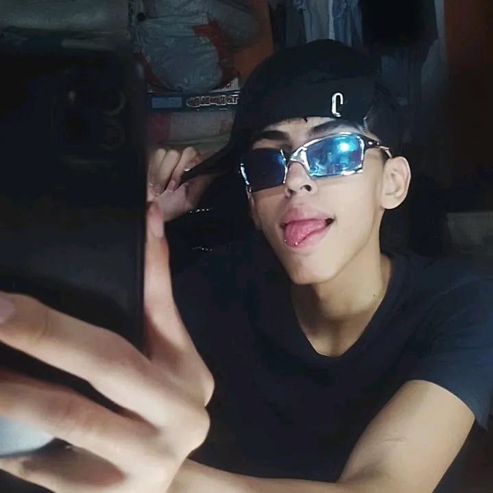 @s4mfuckstar_