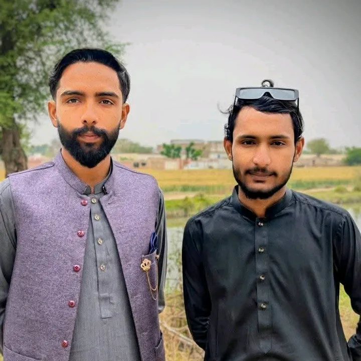 mujeeb_r089