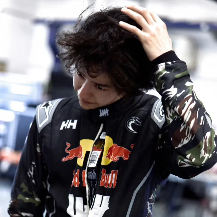 coolguy_yibo85