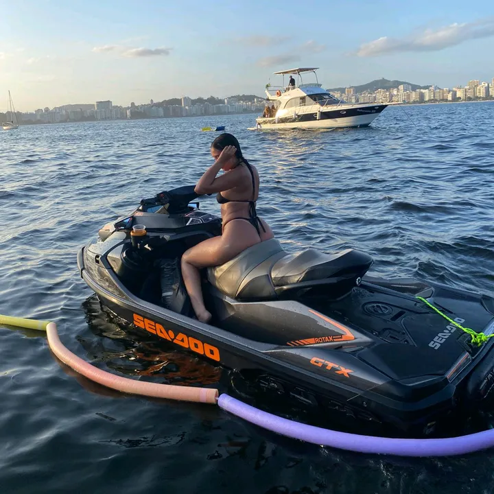 @mermaidvyvi