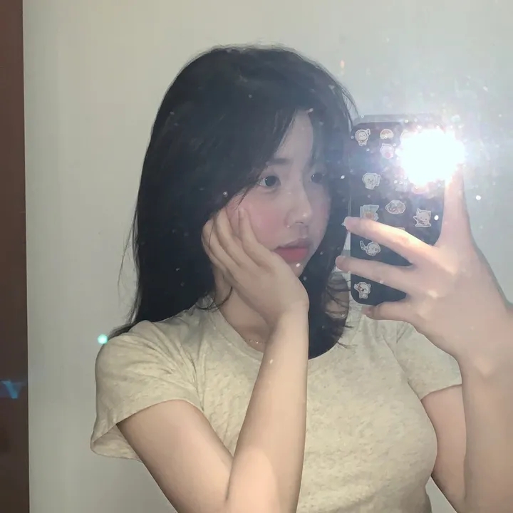 @hoaiumeow