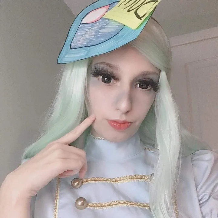 @thatgirllunaris