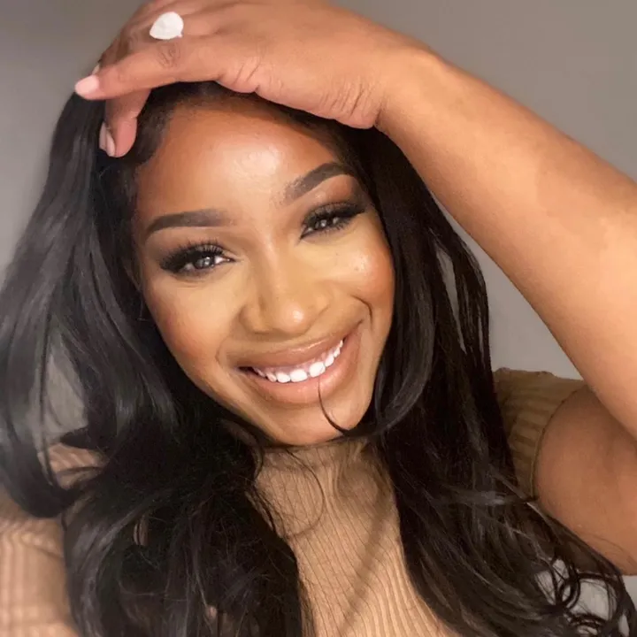 @queenshimona