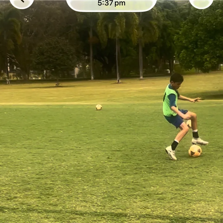 daniel.azzi.football