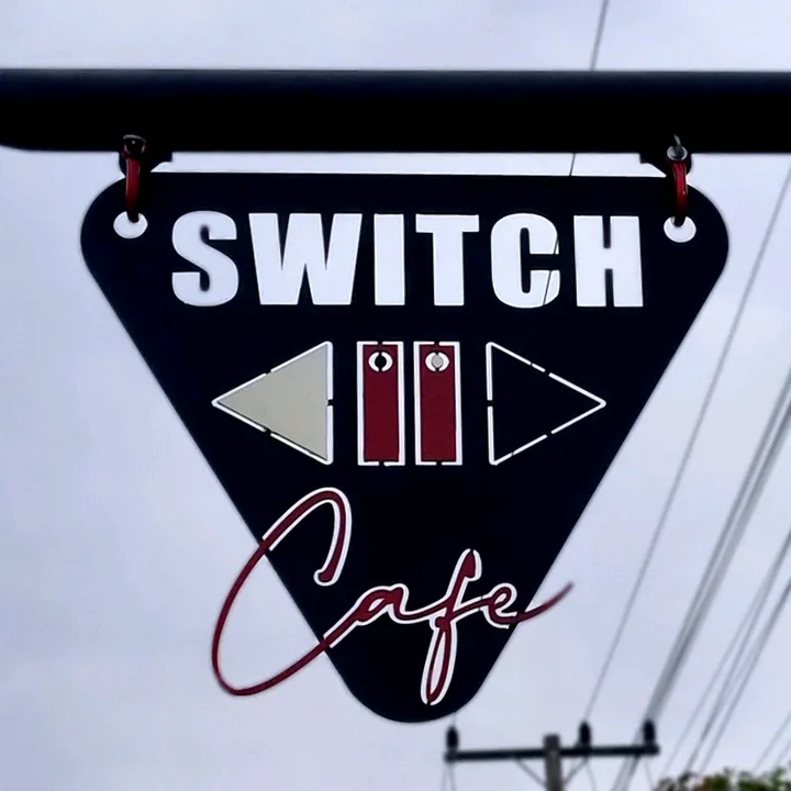 @switch_cafe_laos