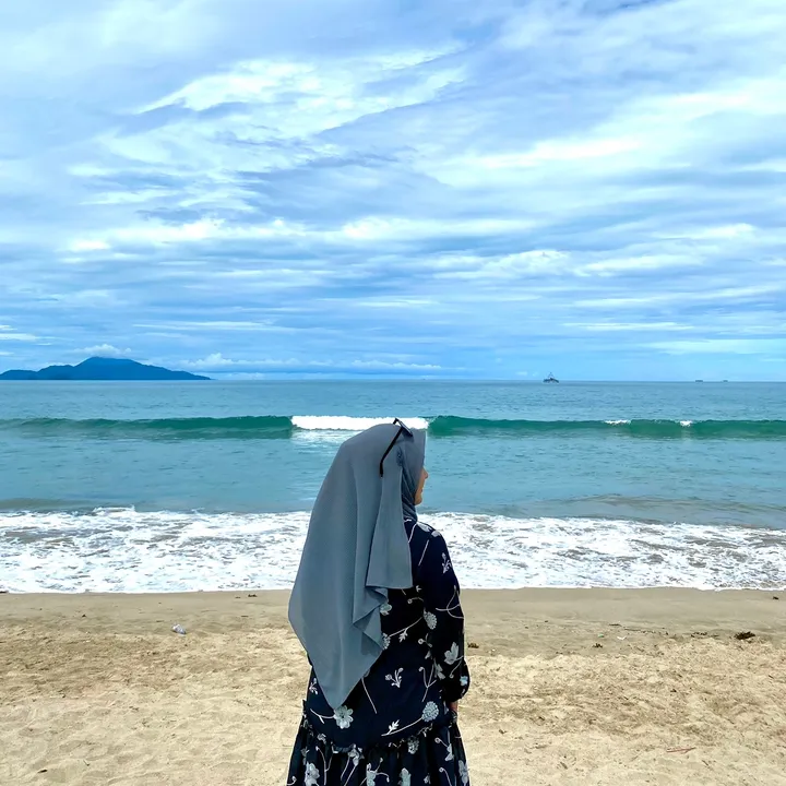 @dhee18_