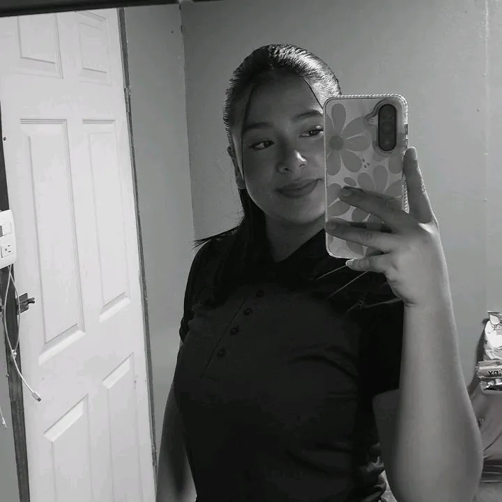 stephaniearias01