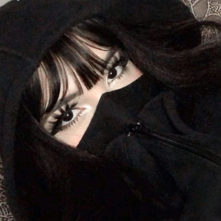 𝐊𝐢𝐦 𝐂𝐡𝐚𝐧𝐝𝐚~🐻💗 - original sound