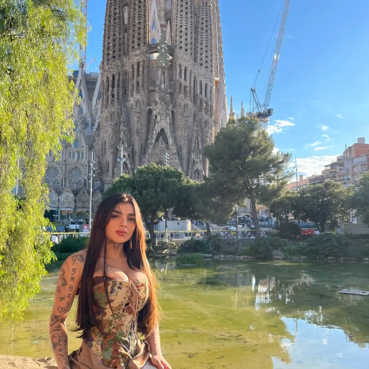 @karelyruizoficial01