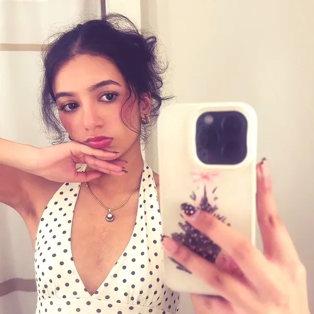 @kenishareads